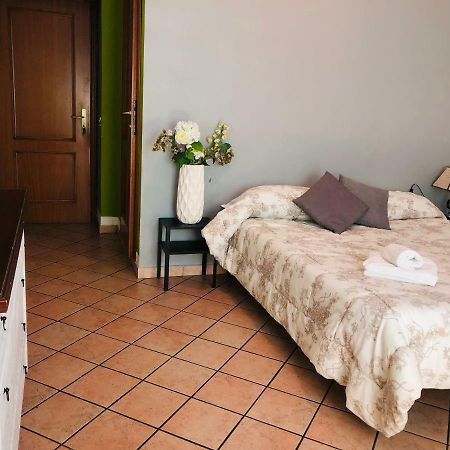Parisa Suite Rom Exterior foto
