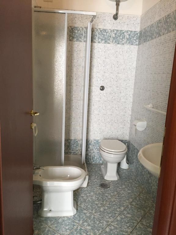 Parisa Suite Rom Exterior foto