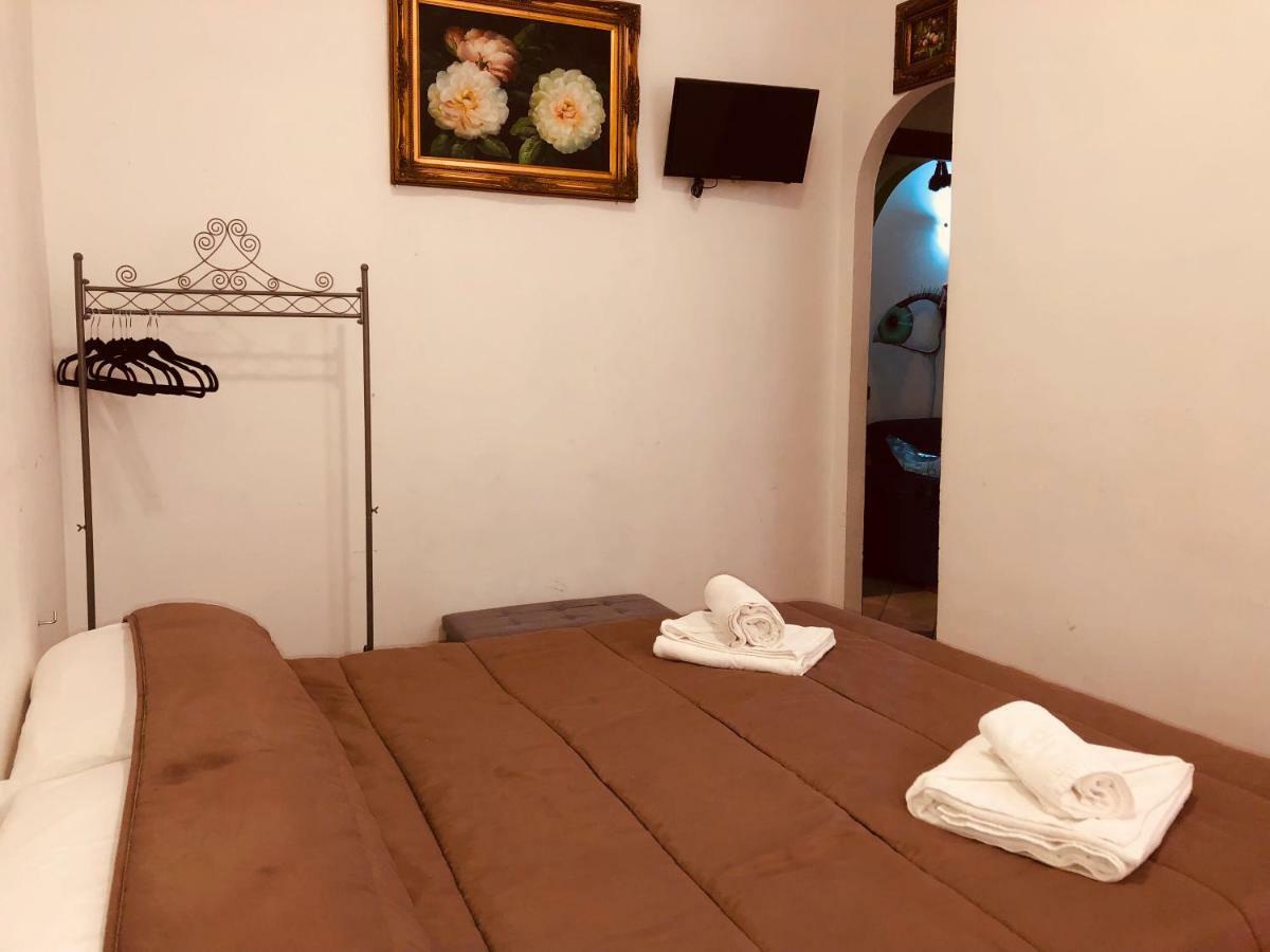Parisa Suite Rom Exterior foto
