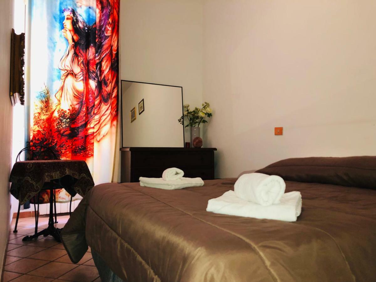 Parisa Suite Rom Exterior foto