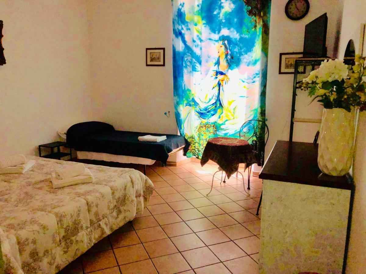 Parisa Suite Rom Exterior foto